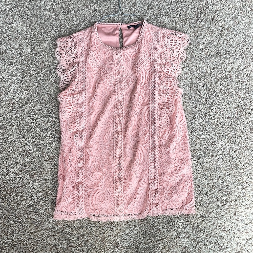 Cable & Gauge Pink Flutter Sleeve Lace Blouse